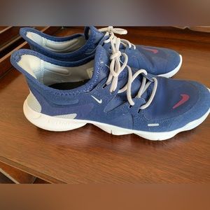 Custom Women’s Nike athletic shoes, Size 6.5M Like new!!!